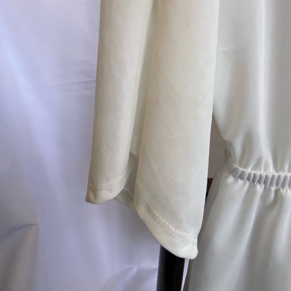 🆕NWT Cherish Kimono Sleeves Front Wrap Peplum Top Ivory Size Small - Picture 4 of 9